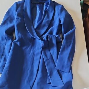 Missguided Blue Long Sleeve Dress with Elegant Silhouette